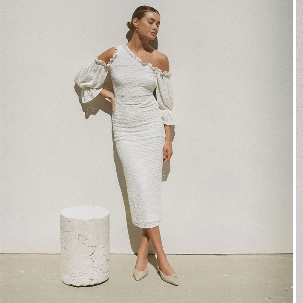 Sabo Skirt Aluer Backless Midi Dress